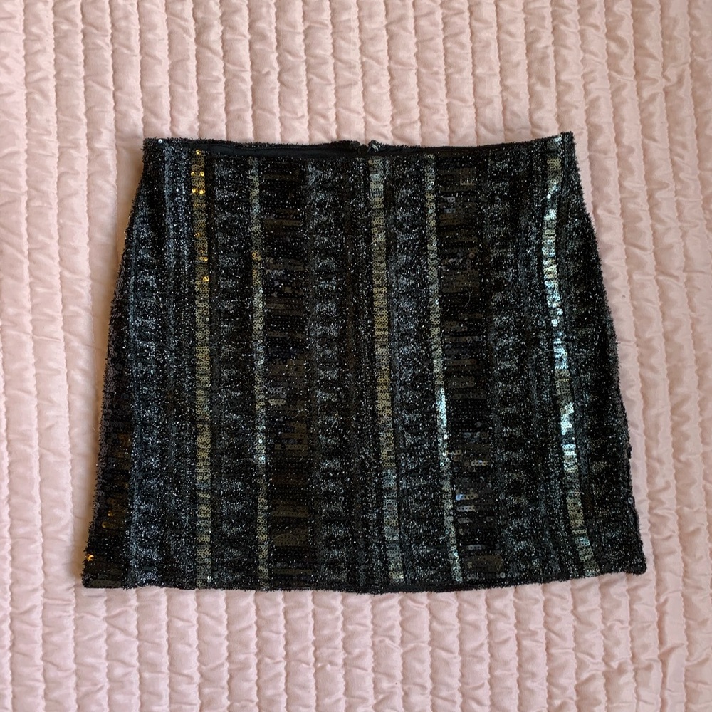 Sequence black skirt
